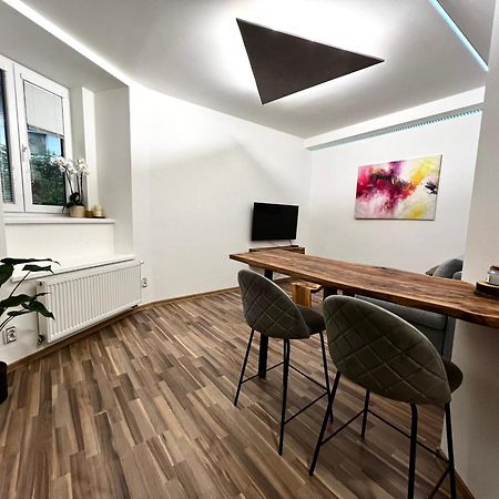 Palackeho Lobby Apartment Olomouc Ngoại thất bức ảnh
